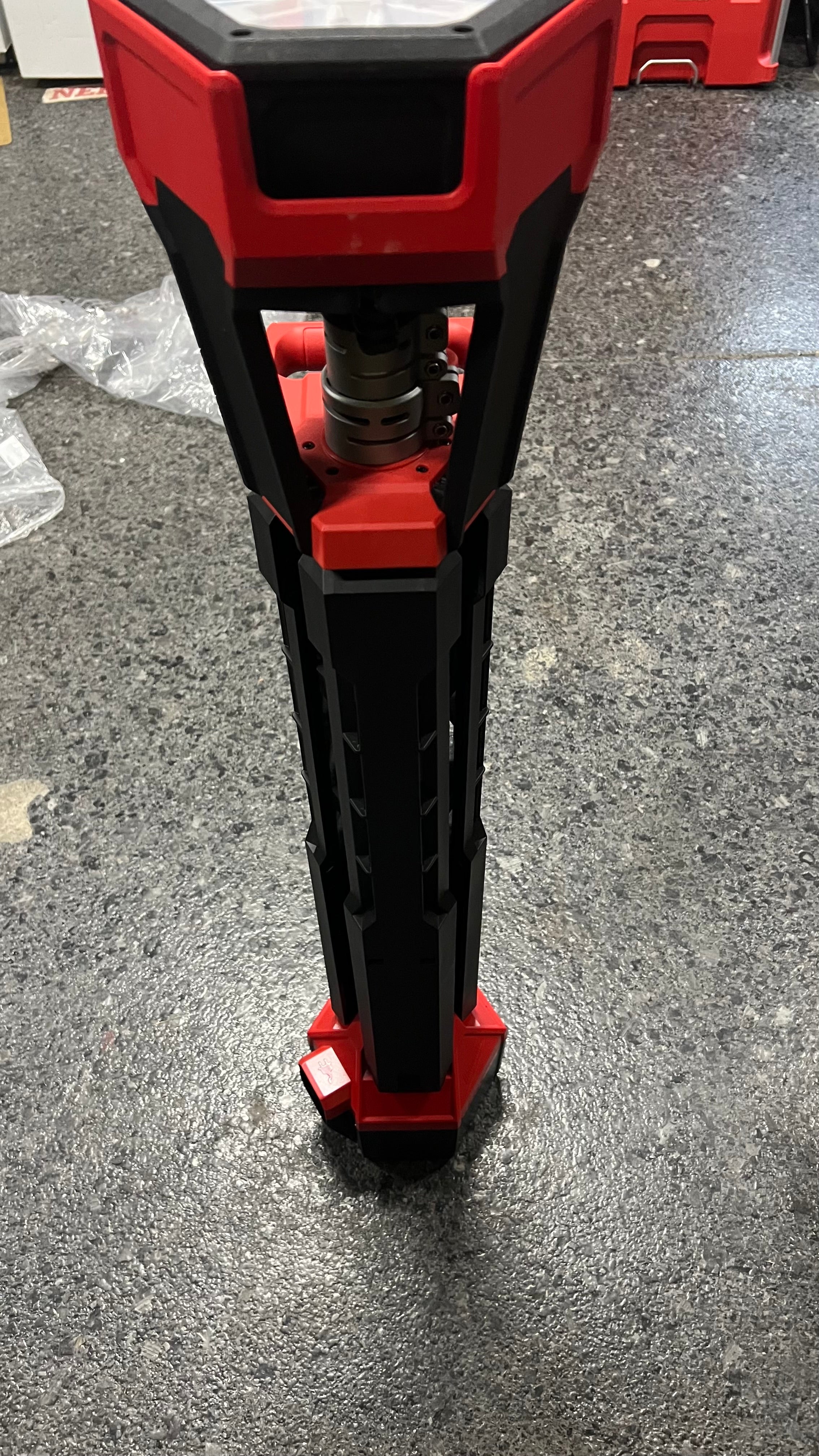 Milwaukee M18 Rocket Tower Light