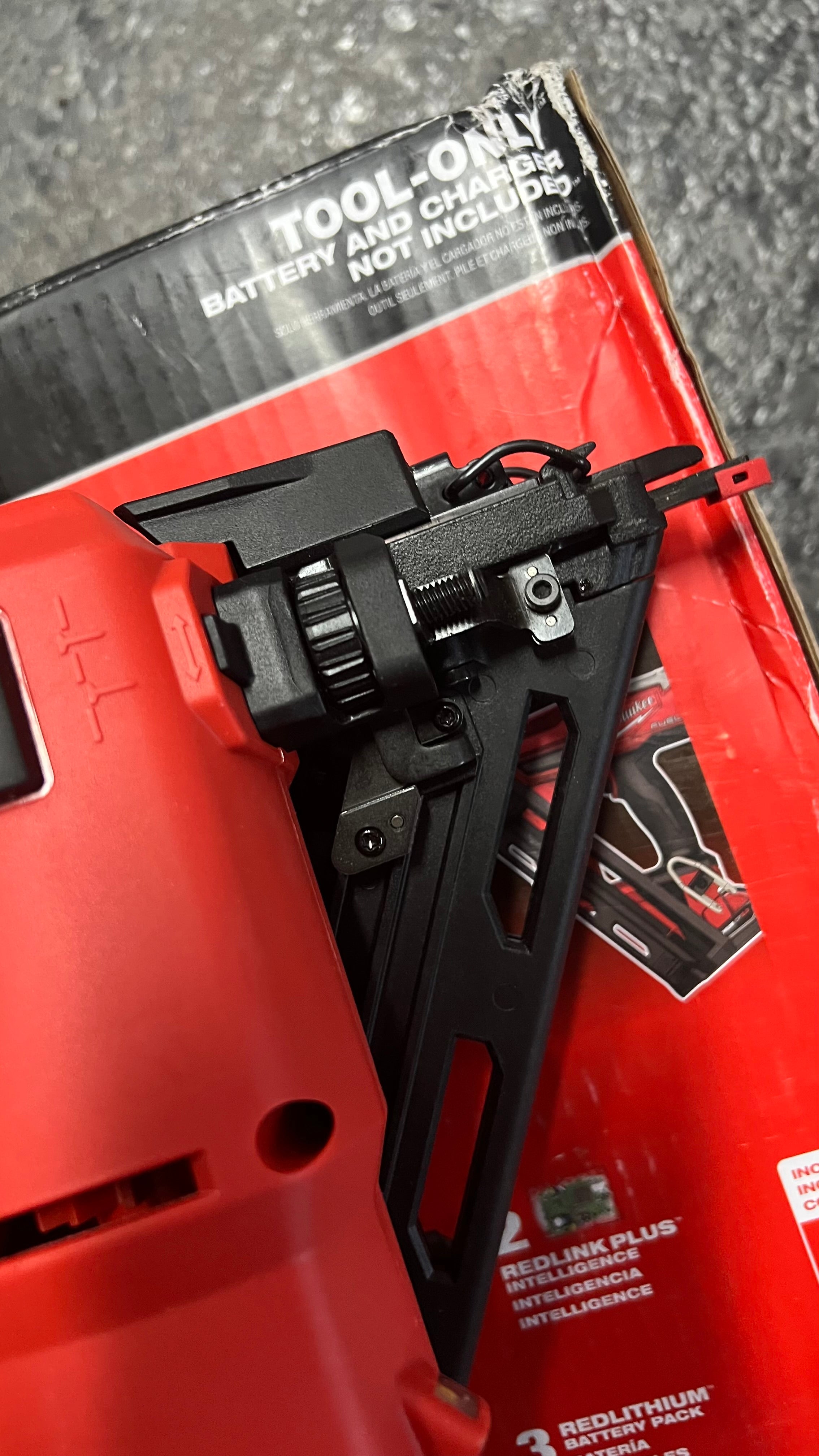 Milwaukee M18 Fuel 15ga Finish Nailer