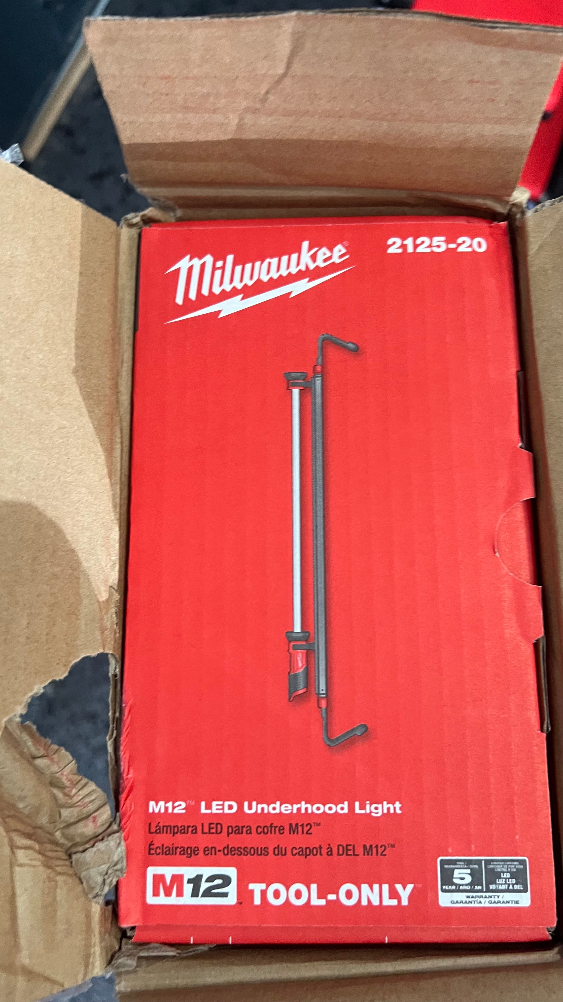 New Milwaukee M12 underhood light