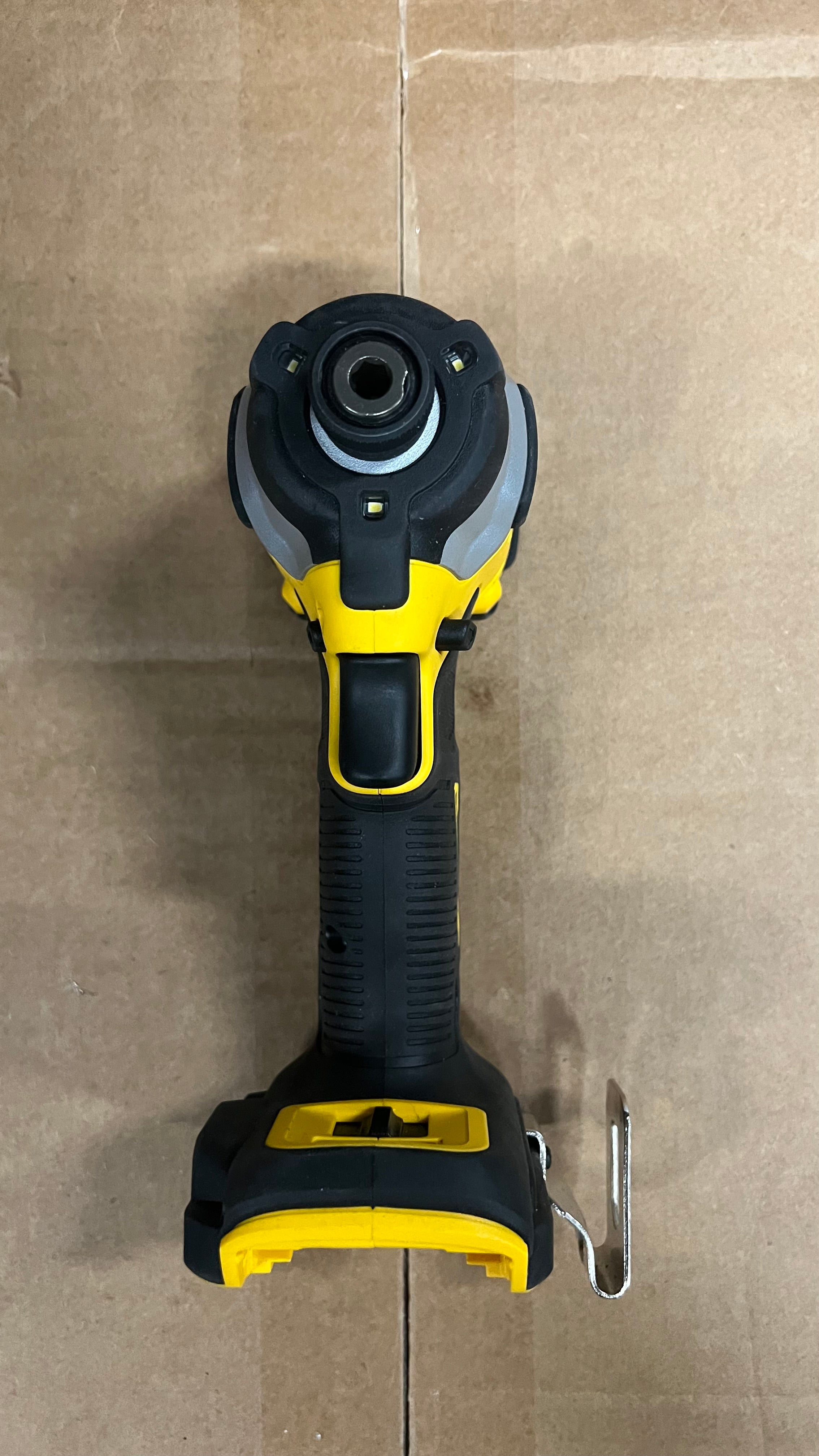 Dewalt DCF850B Atomic Compact impact driver