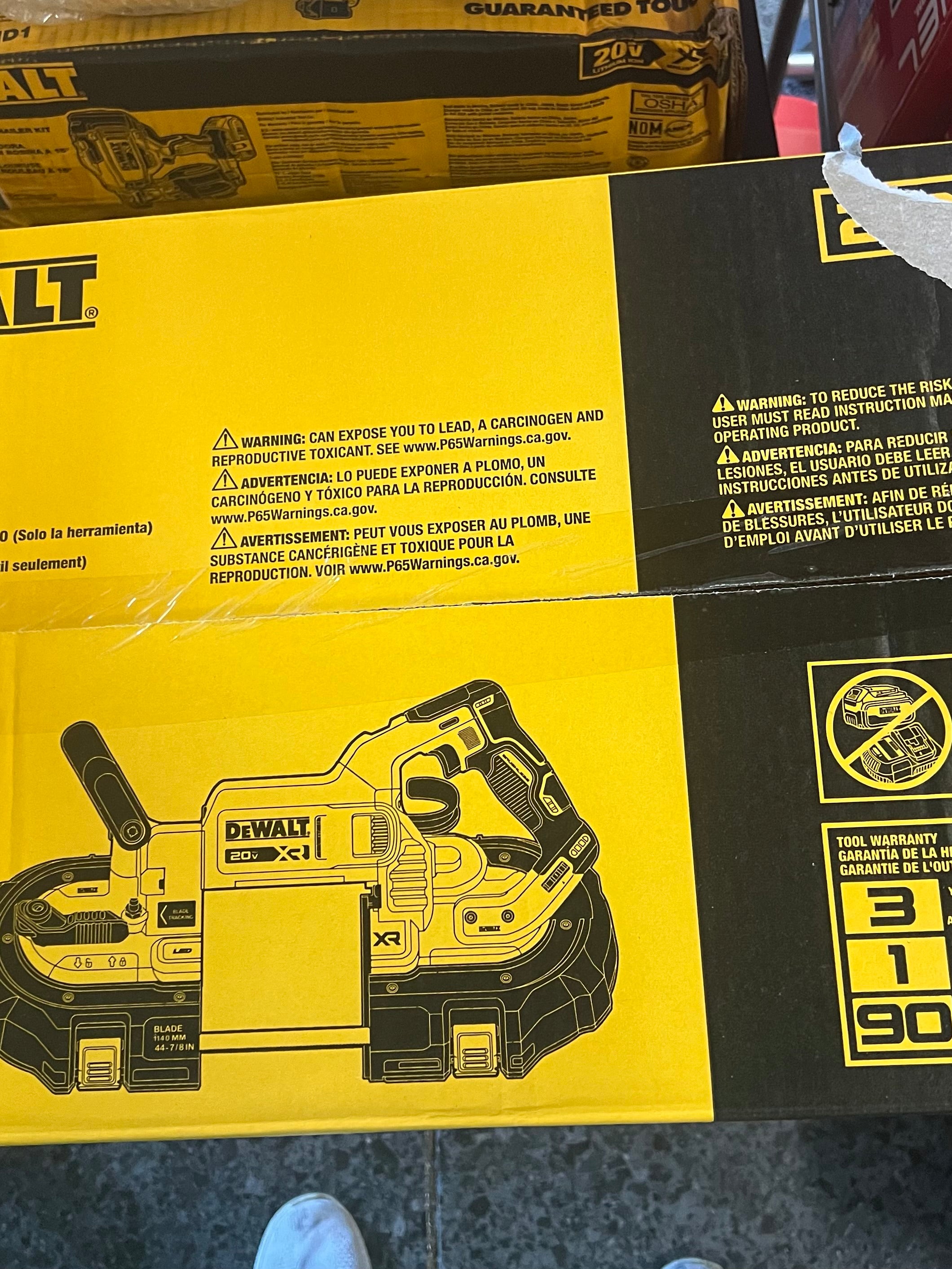 Dewalt 20V MAX XR Brushless DCS374b Band Saw