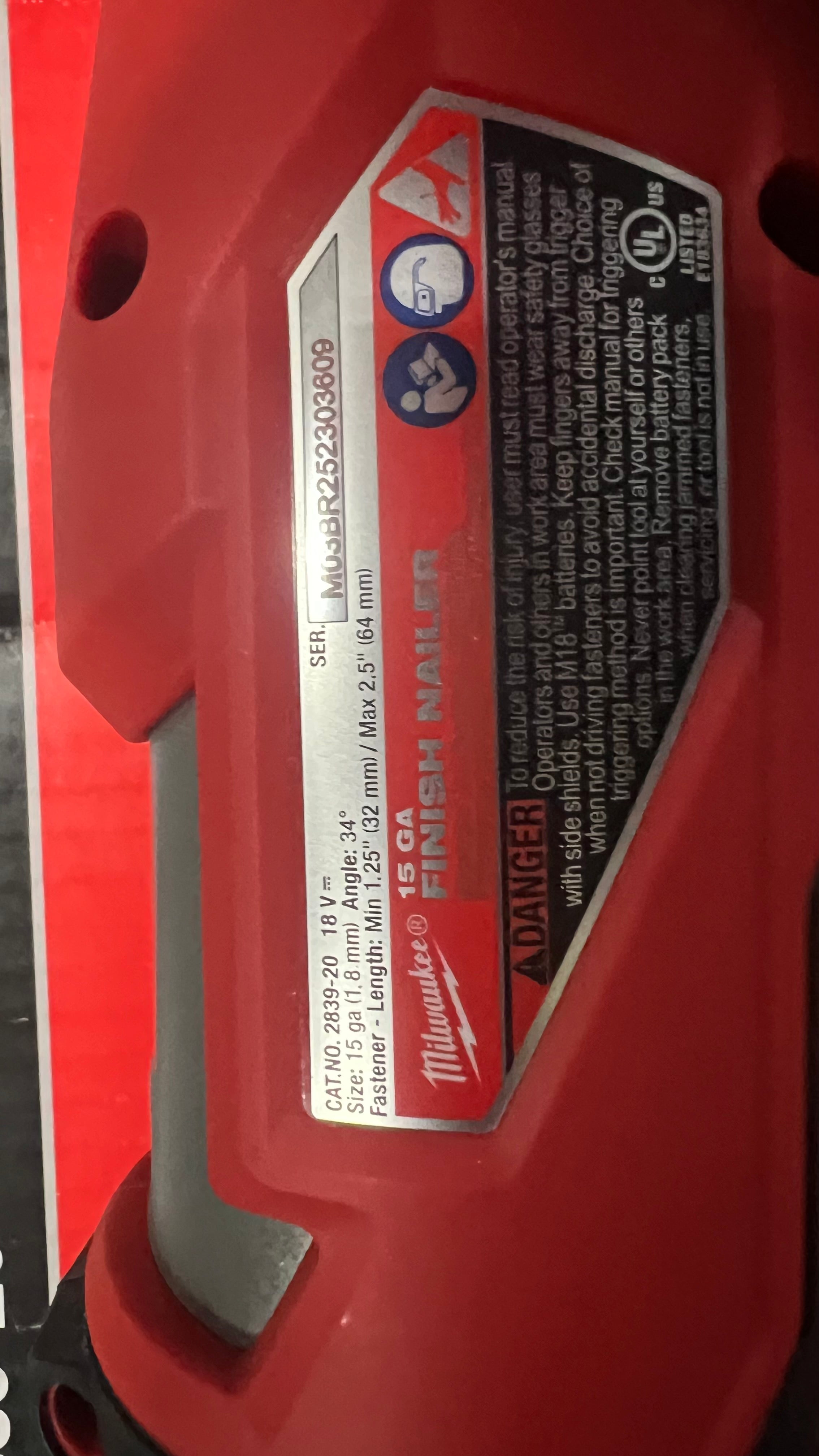 Milwaukee M18 Fuel 15ga Finish Nailer