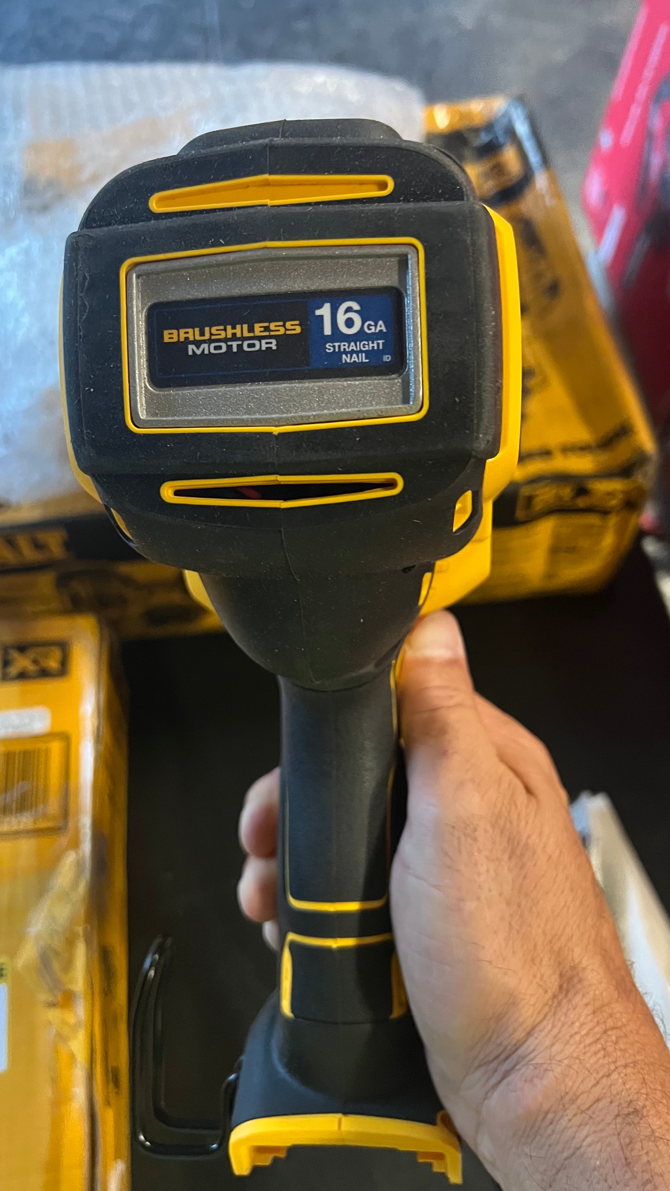 Dewalt DCN662B 16GA straight finish nailer
