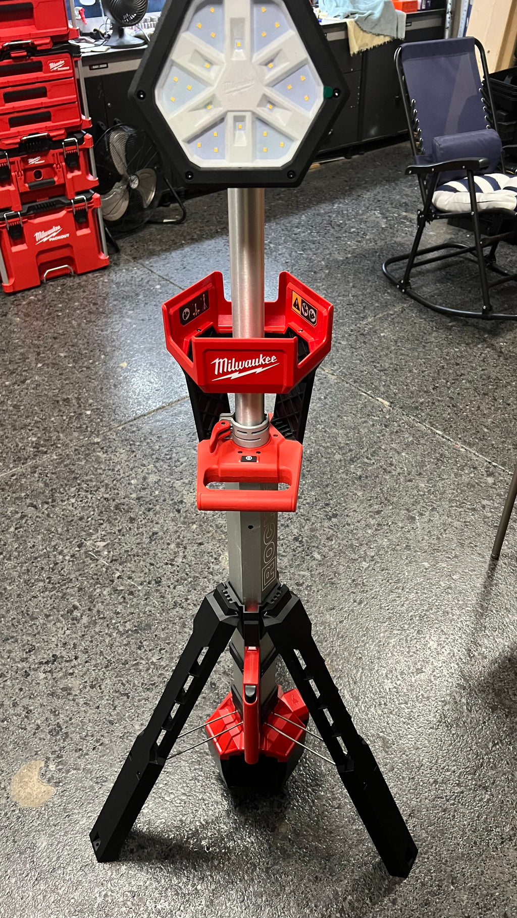 Milwaukee M18 Rocket Tower Light