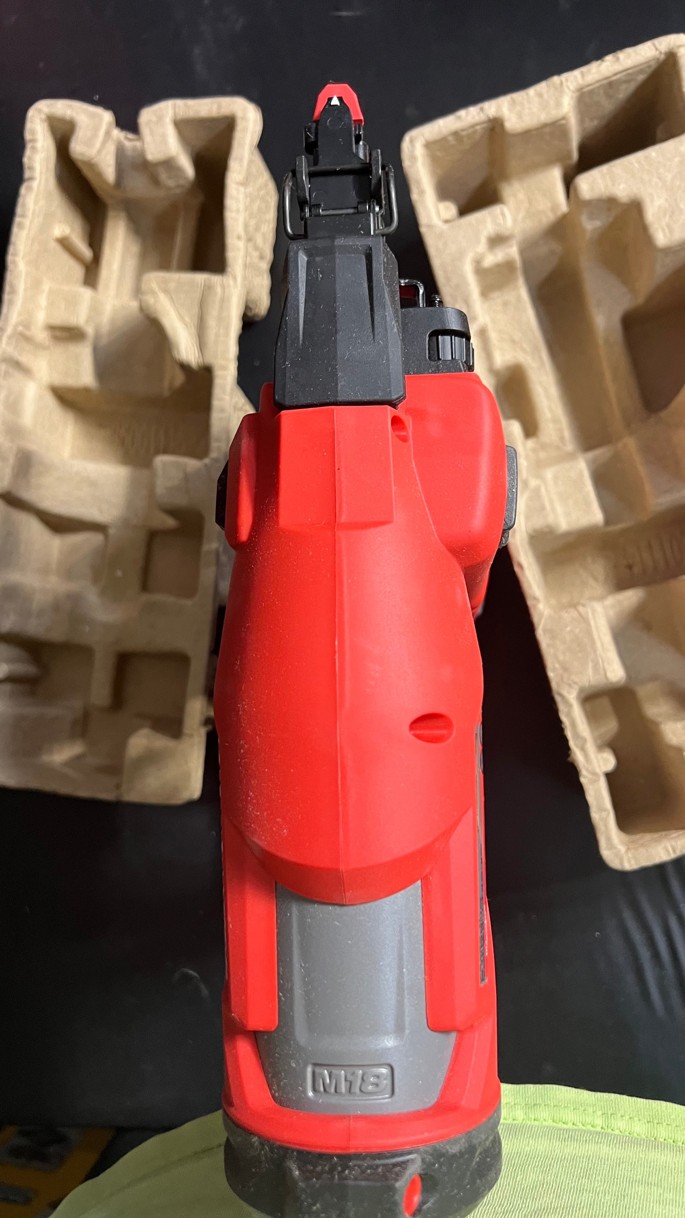 Milwaukee M18 Fuel 2746-20 18ga Brad Nailer