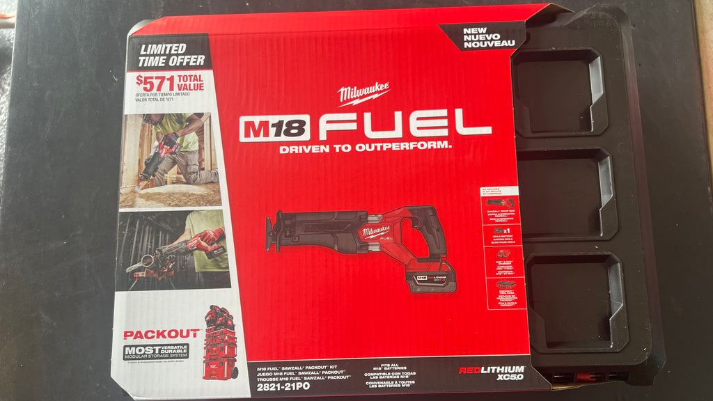 Milwaukee M18 Fuel Sawzall & Packout Kit