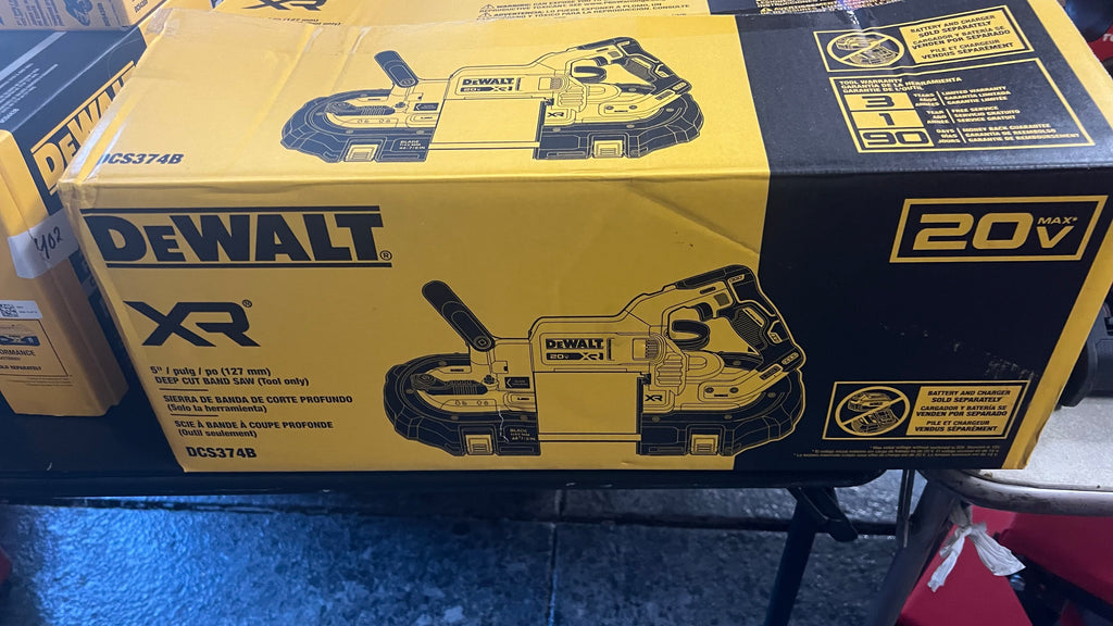 Dewalt 20V MAX XR Brushless DCS374b Band Saw