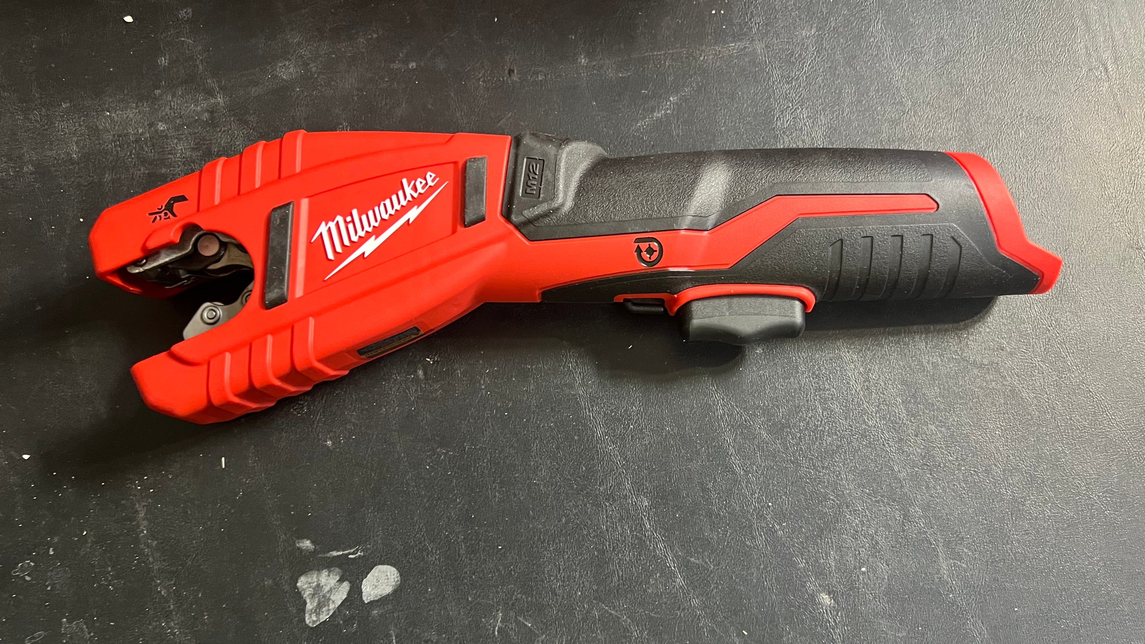Milwaukee M12 copper tubing cutter