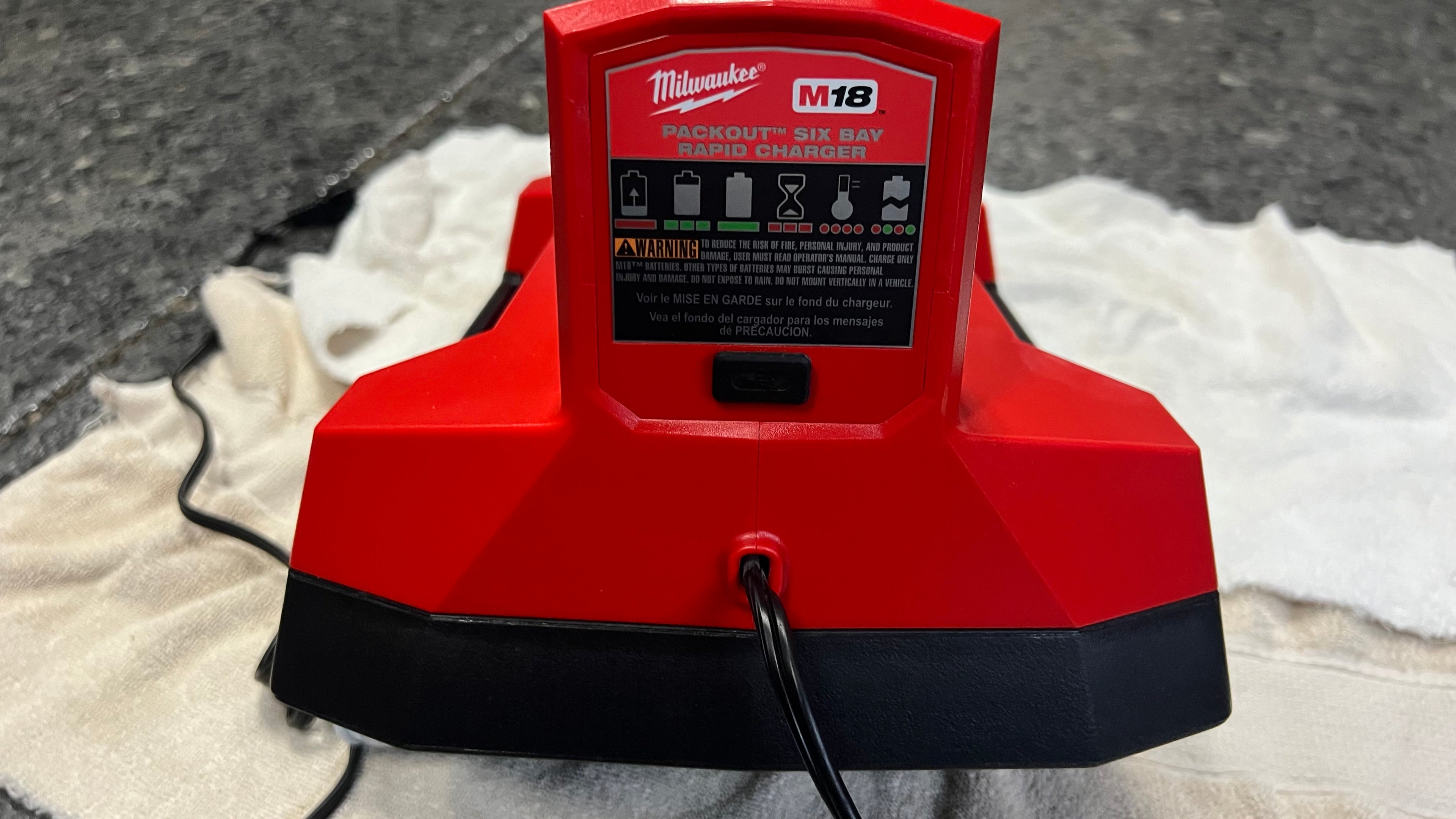 Milwaukee M18 Packout Charger-6 bay