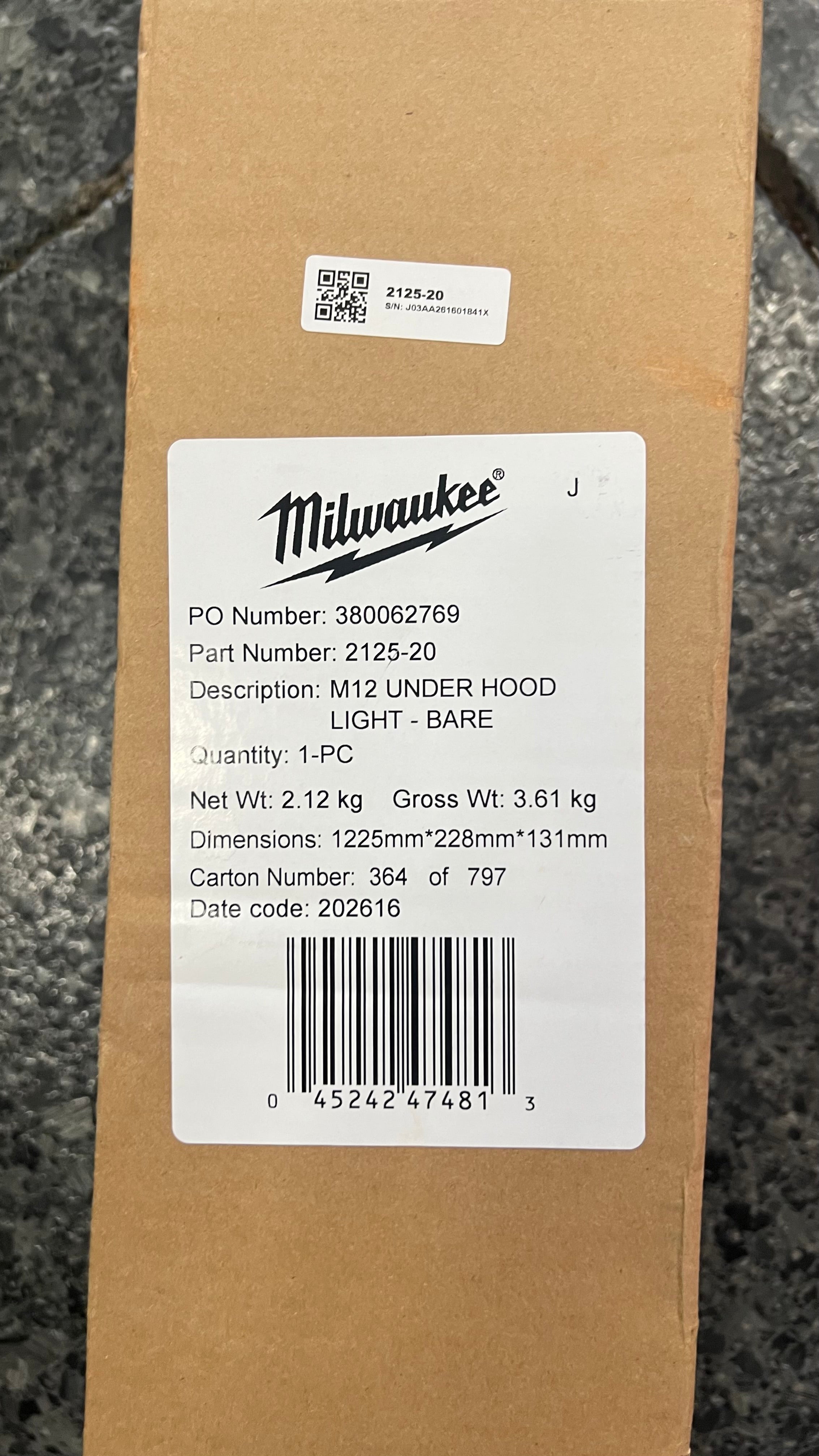 New Milwaukee M12 underhood light