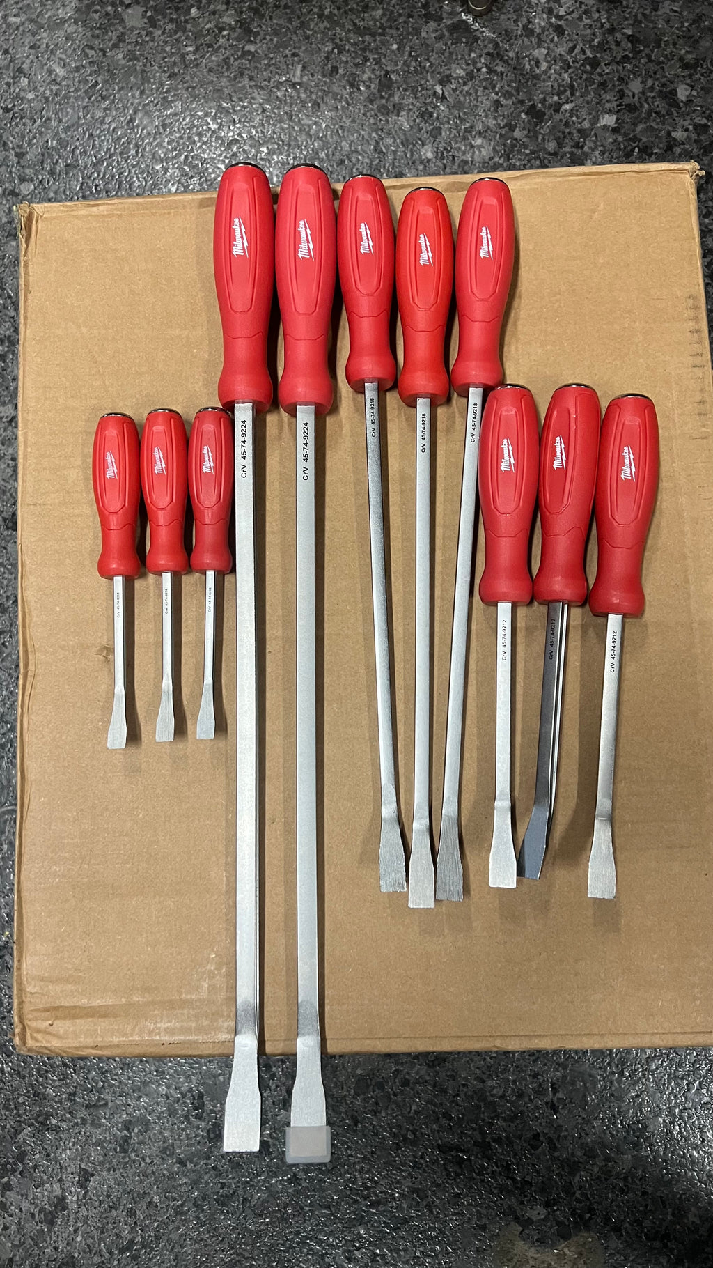 Milwaukee 12” pry bar