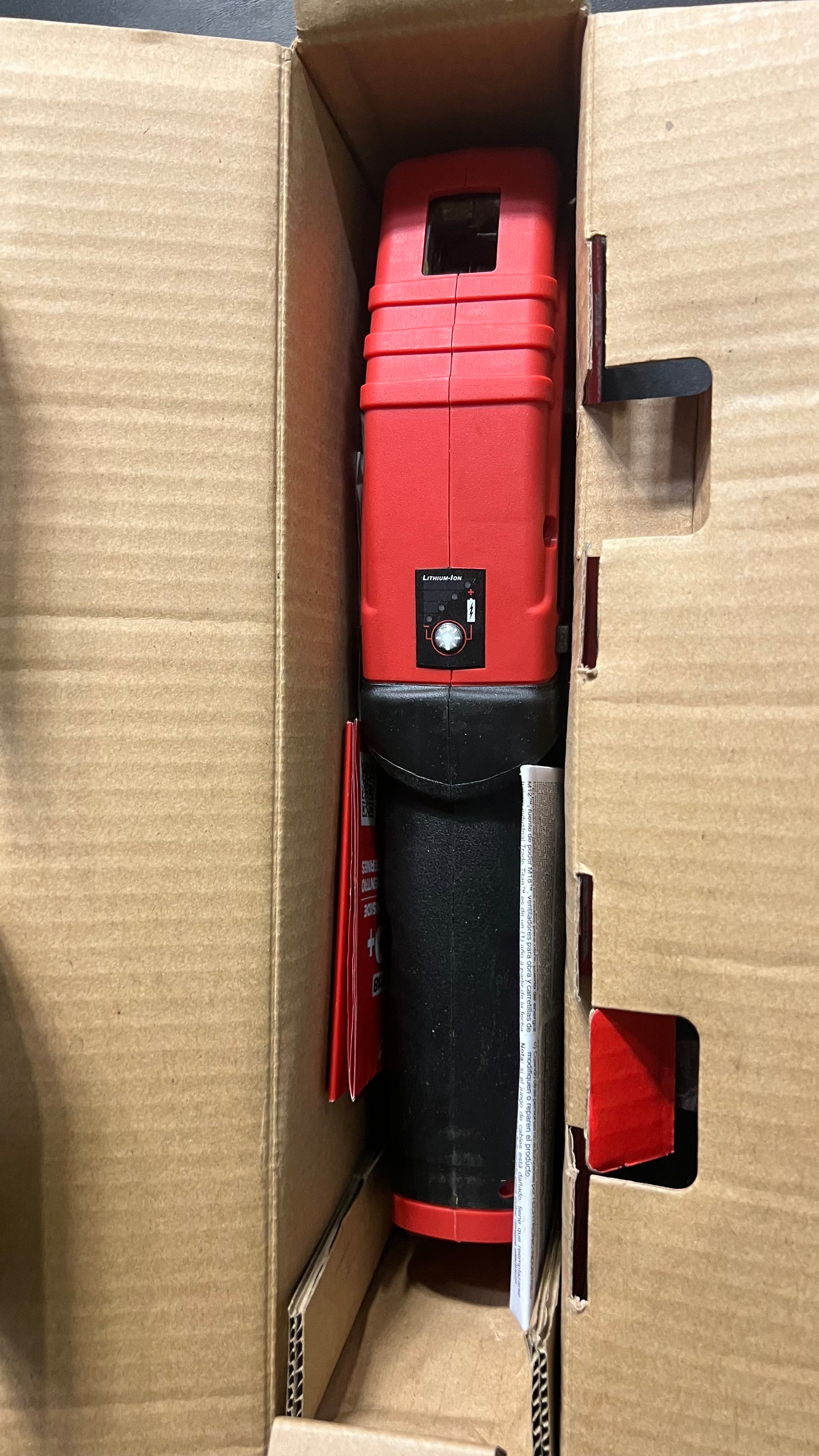 Milwaukee M12 copper tubing cutter