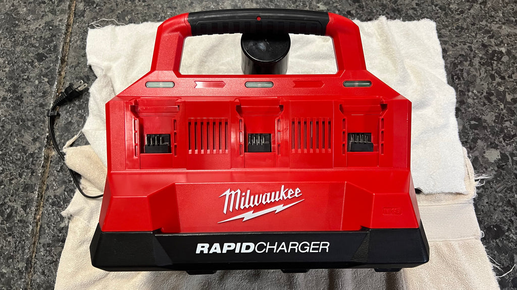 Milwaukee M18 Packout Charger-6 bay