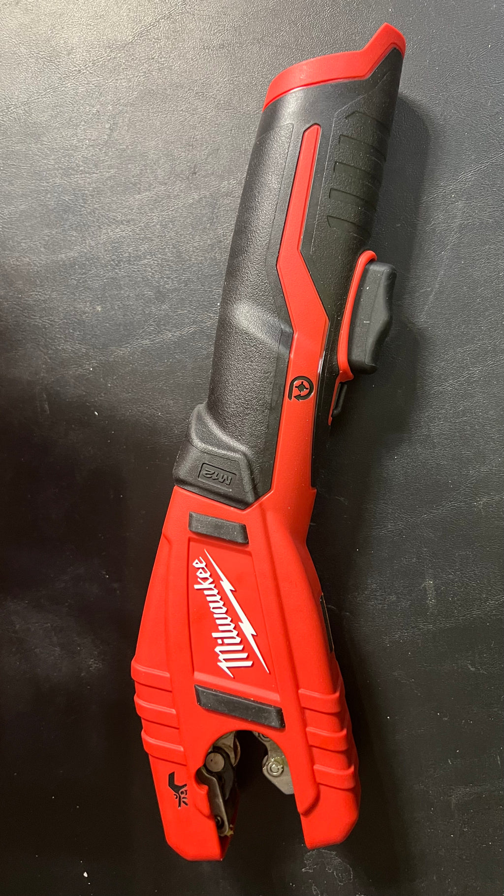 Milwaukee M12 copper tubing cutter
