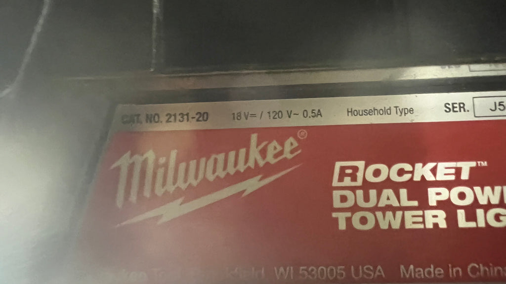 Milwaukee M18 Rocket Tower Light